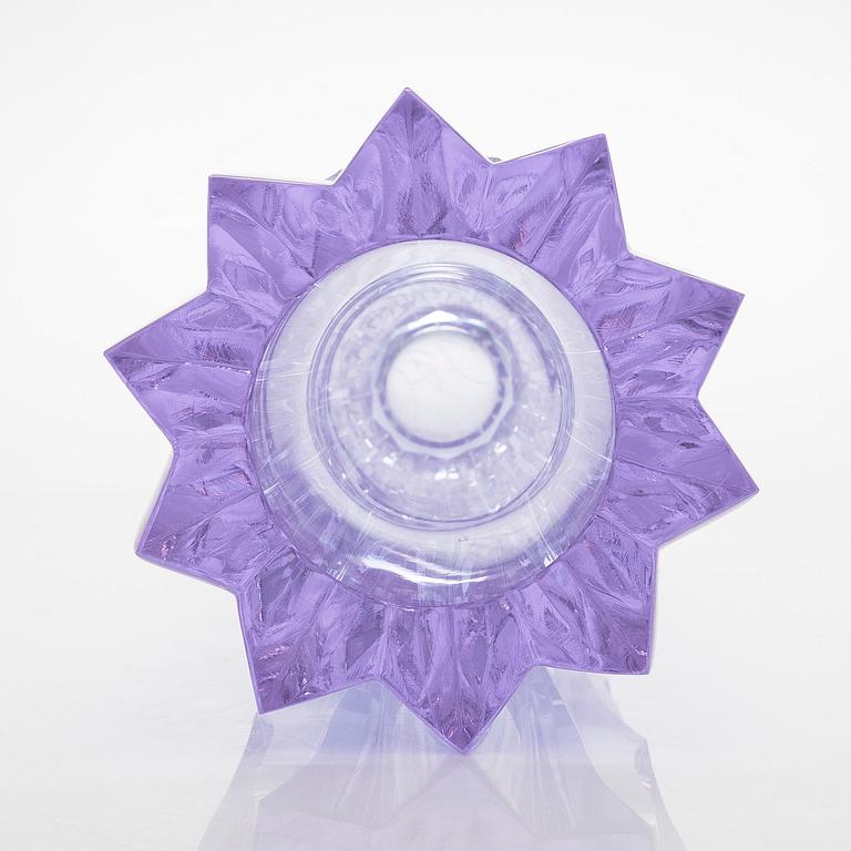 Aimo Okkolin, a vase signed Aino Okkolin Riihimäen Lasi OY.