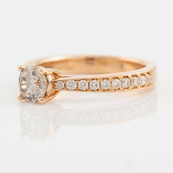 Brilliant cut diamond ring.
