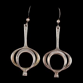 ÖRHÄNGEN, ett par, silver, David Andersen, Norge, omkring 1900-talets mitt. Vikt 6 g.