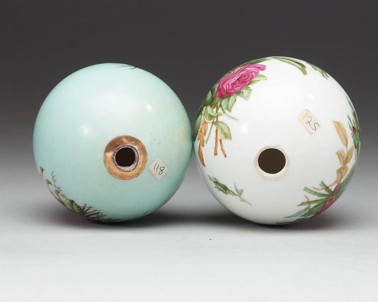A pair of Russian porcelain eggs, 19th Century.