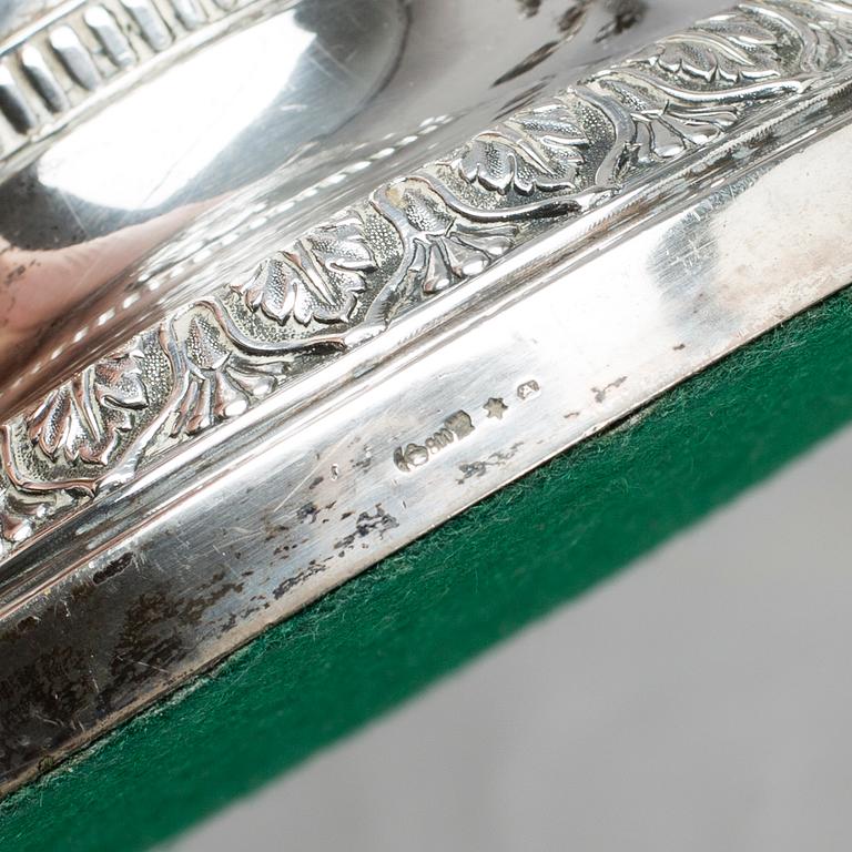 KANDELABRAR för fem ljus, ett par, Tyskland efter 1888, silver, empire-stil.