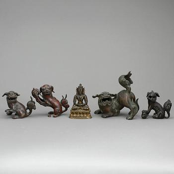 FIGURINER, 5 st, bl a brons, Kina, modern tillverkning.
