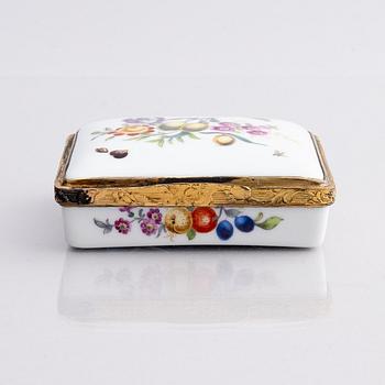 Box, porcelain, Meissen style, probably Germany 19th century,