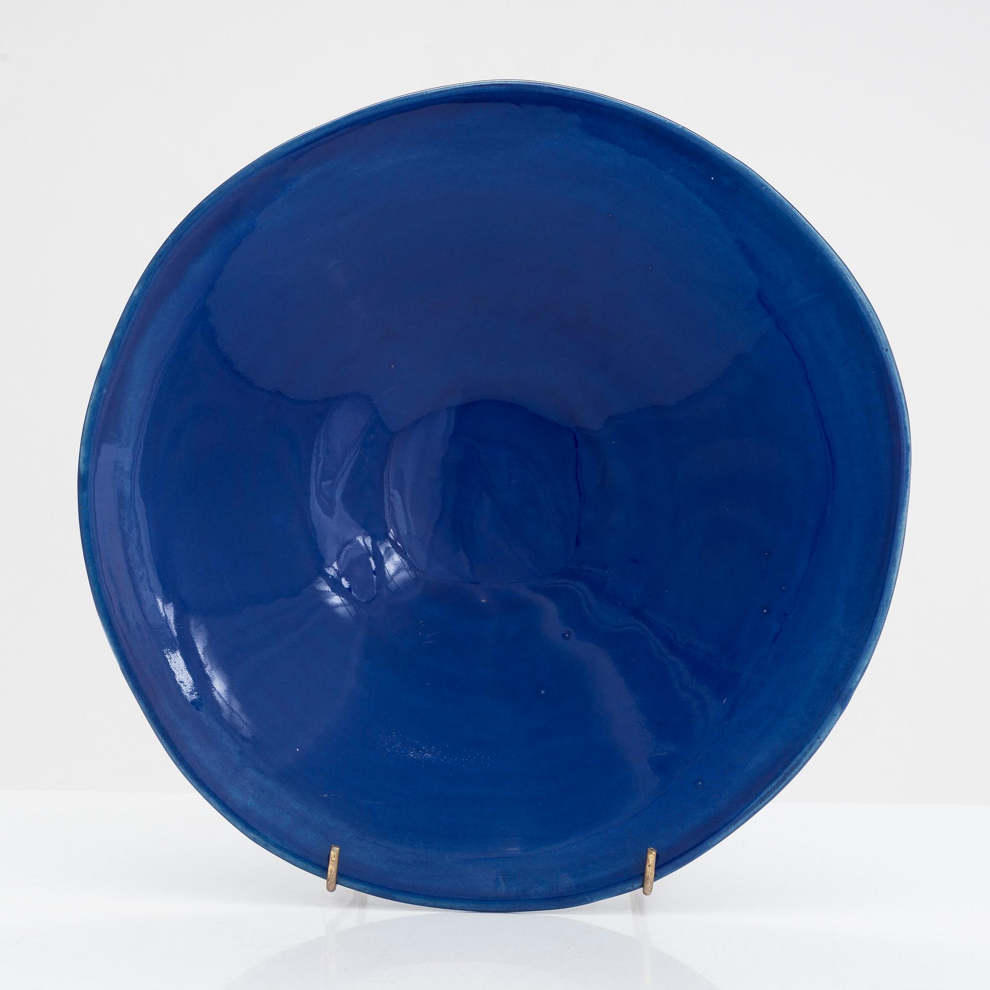 Rut Bryk, a ceramic bowl signed BRYK ARABIA.