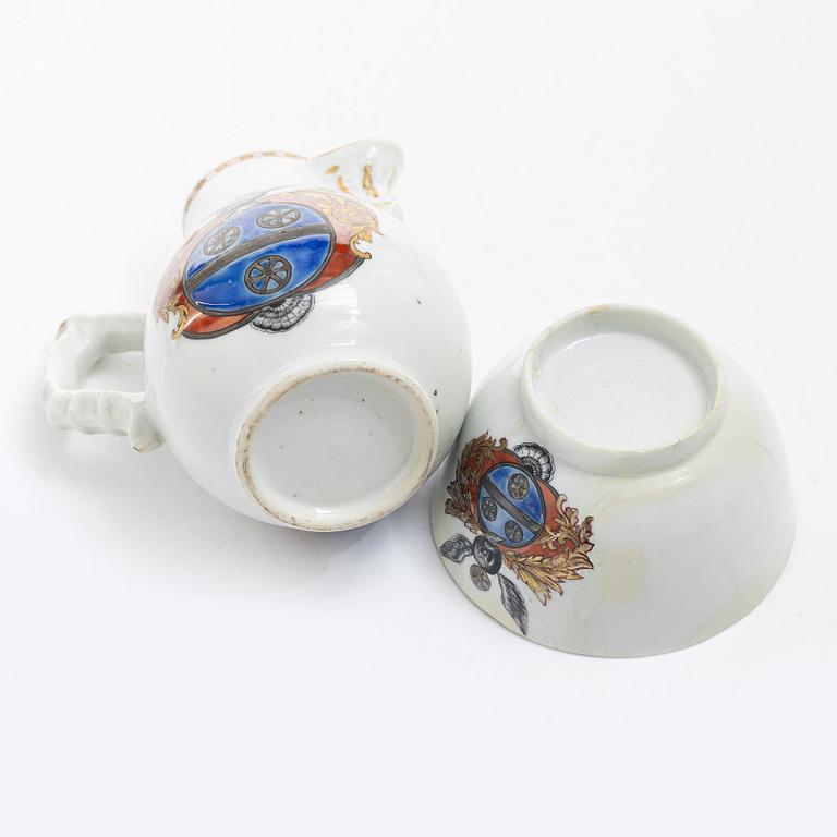 A jug, a ladle dish and a cup, all with the noble family Du Rées coat of arms, Qing dynasty, Qianlong (1736-95).