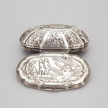 Dosa, silver, otydliga sannolikt franska stämplar 1700-tal.