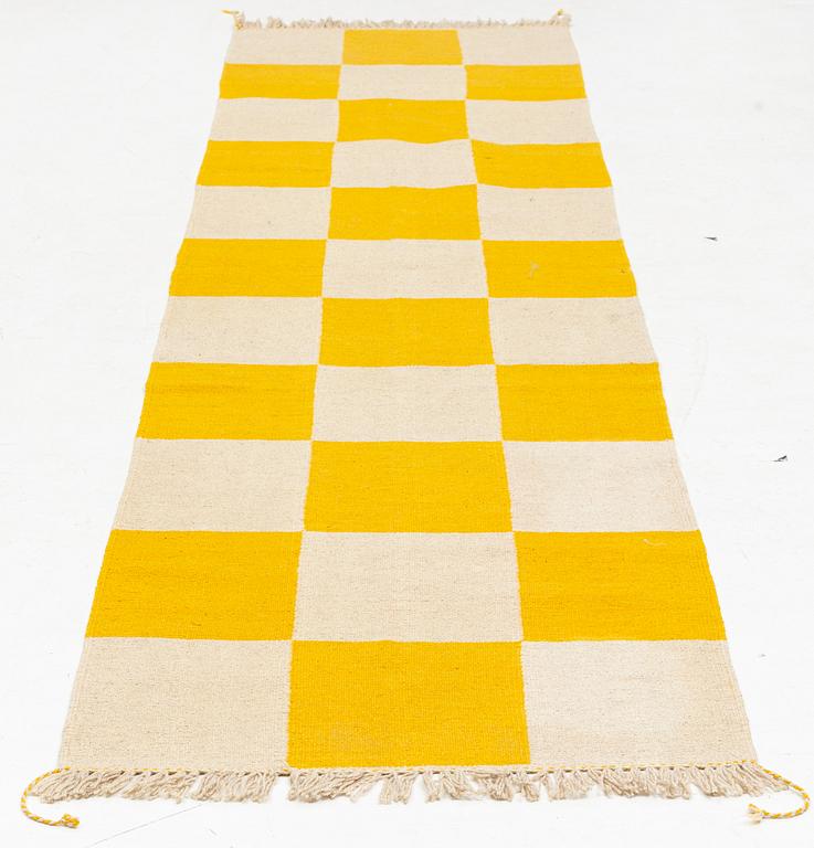 Gallery rug, approx. 344 x 89 cm.
