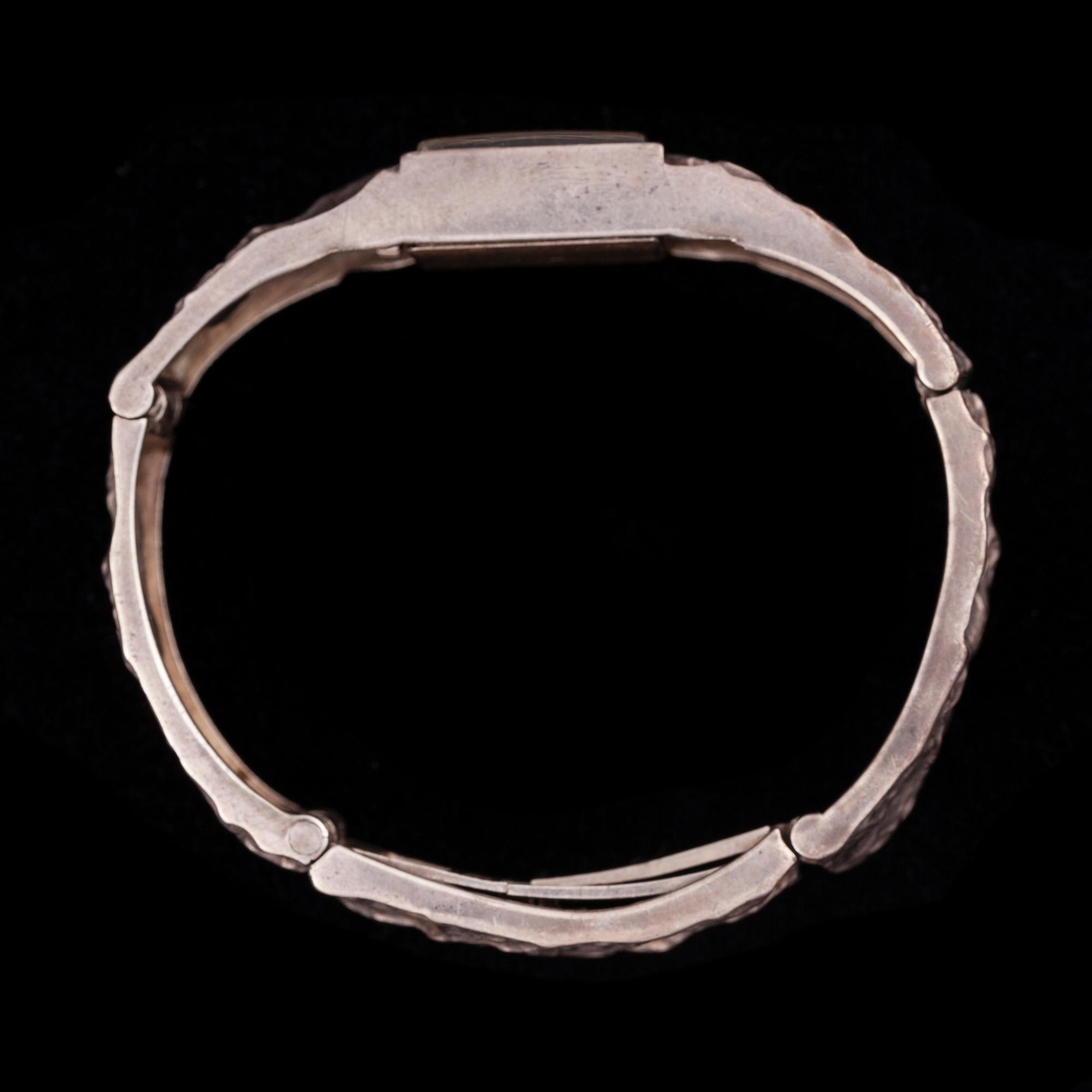 ARMBANDSUR, dam, silver, Matti Hyvärinen, Åbo 1975.