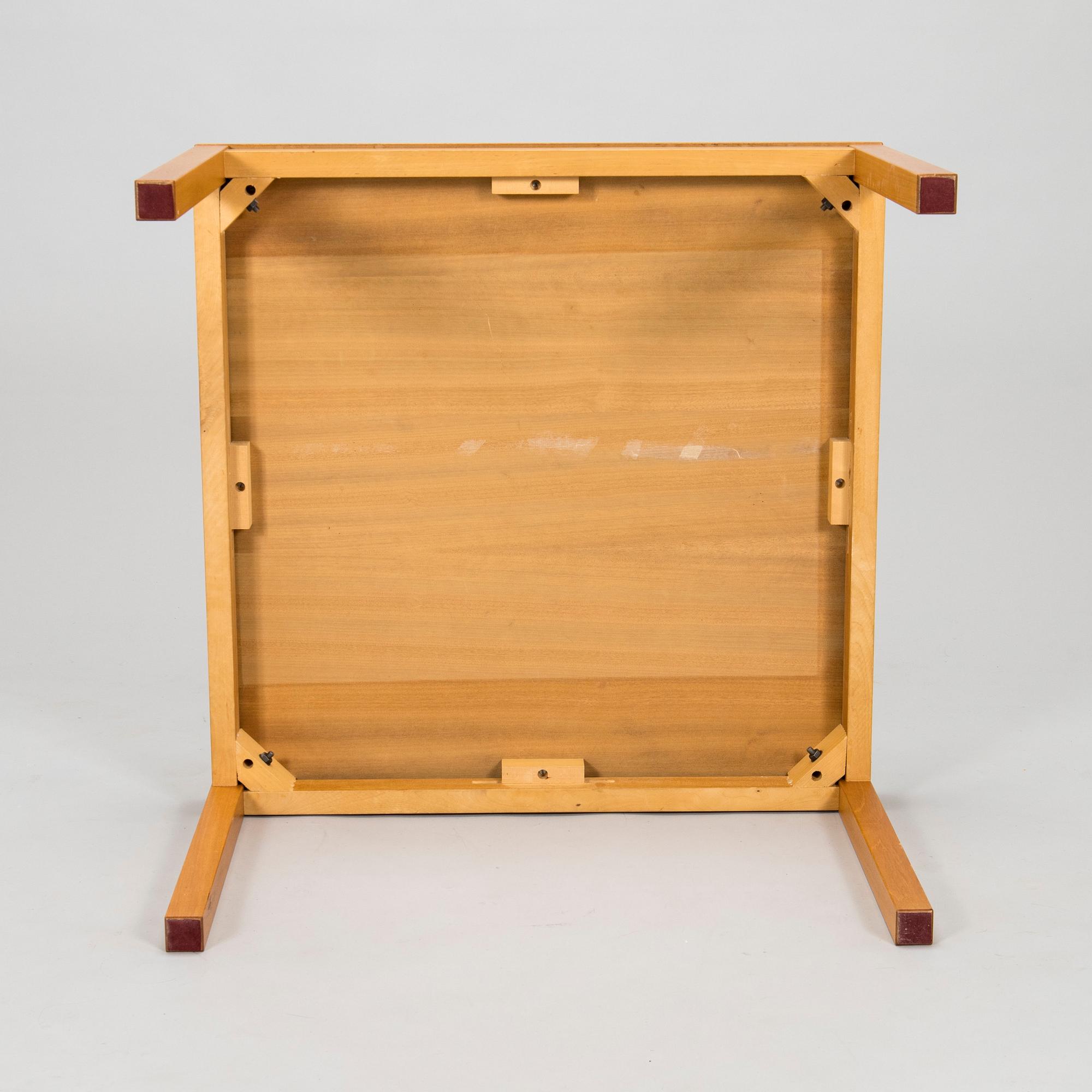 Soffbord, 1900-talets mitt.
