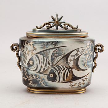 Gunnar Nylund, a stonewear "Flambé" urn with lid, Rörstrand.