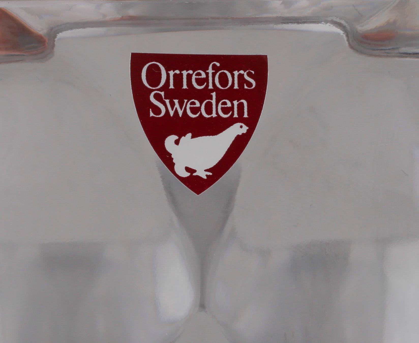 SAMLING GLASFÖREMÅL, 8 delar, bl a Orrefors, 1900-tal.