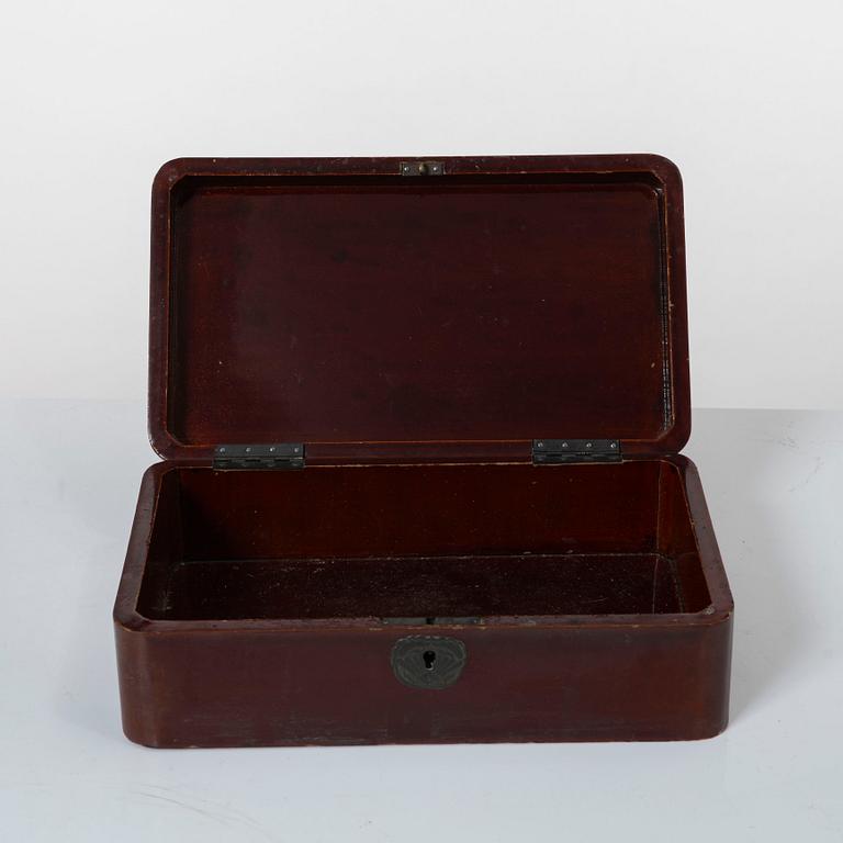 Schatull, två stycken, lack. Omkring 1900.