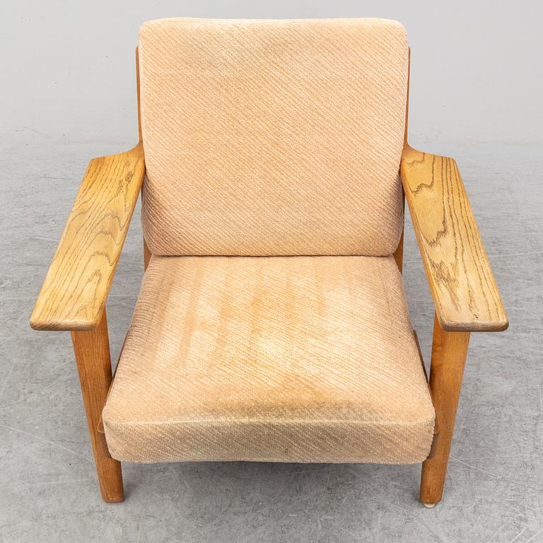 HANS J WEGNER, an oak 'GE-290' easy chair from Getama, Denmark.