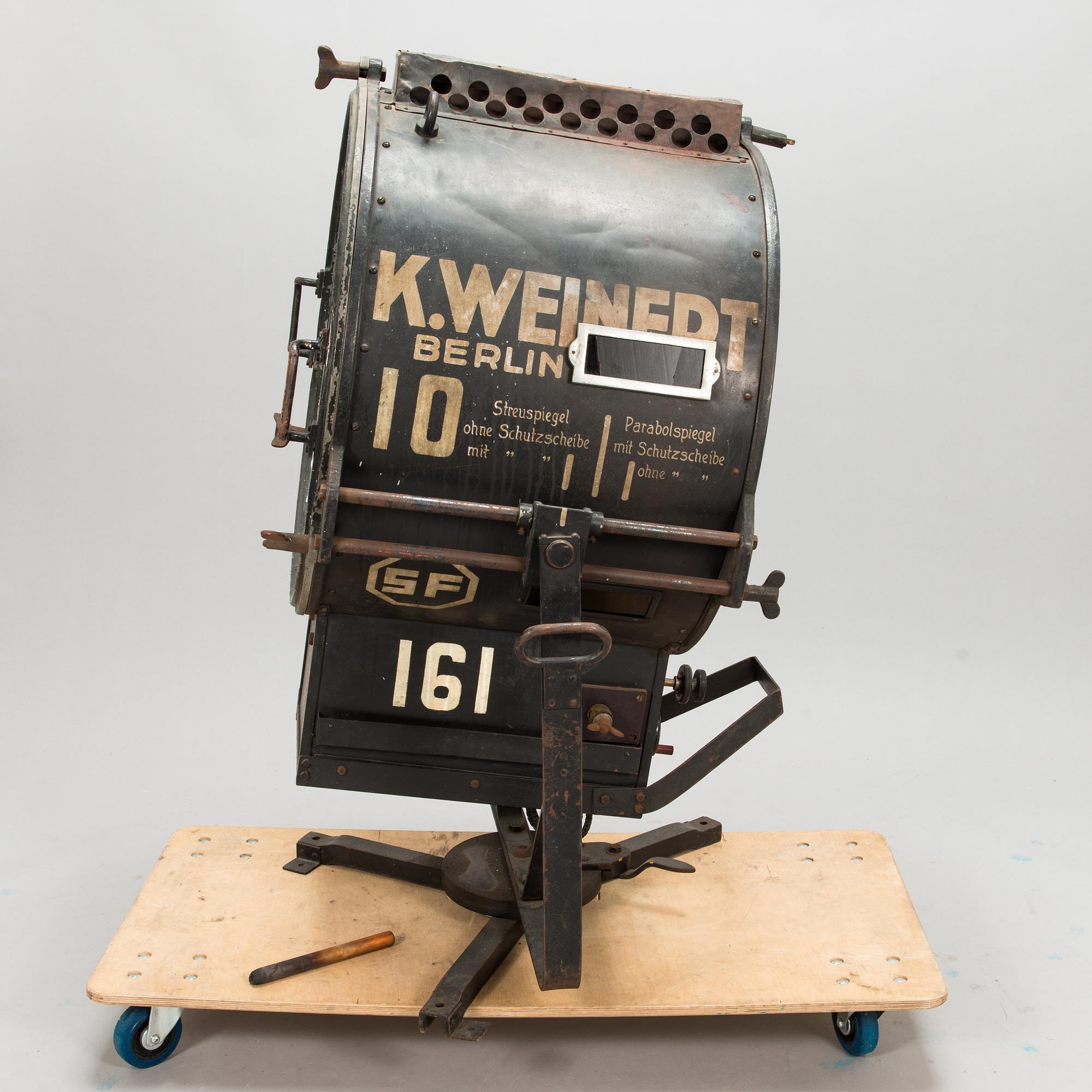 A film industry carbon arc spotlight, manufacturer K. Weinert, Berlin.
