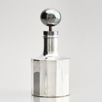 Jan Ante Dahlstedts Silversmedja, a silver decanter with lid, Umeå, Sweden, 1966.