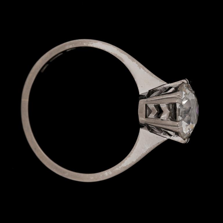 An old cut diamond ring, app. 1.65 ct.