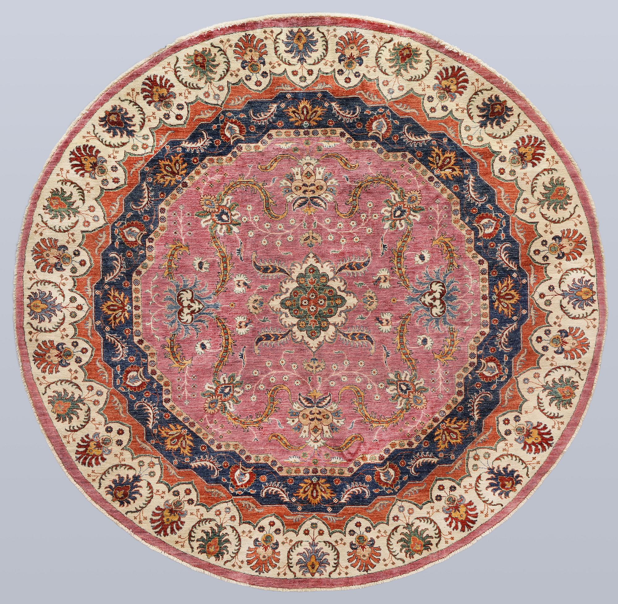 A rug, Ziegler design, diameter approx. 244 cm.