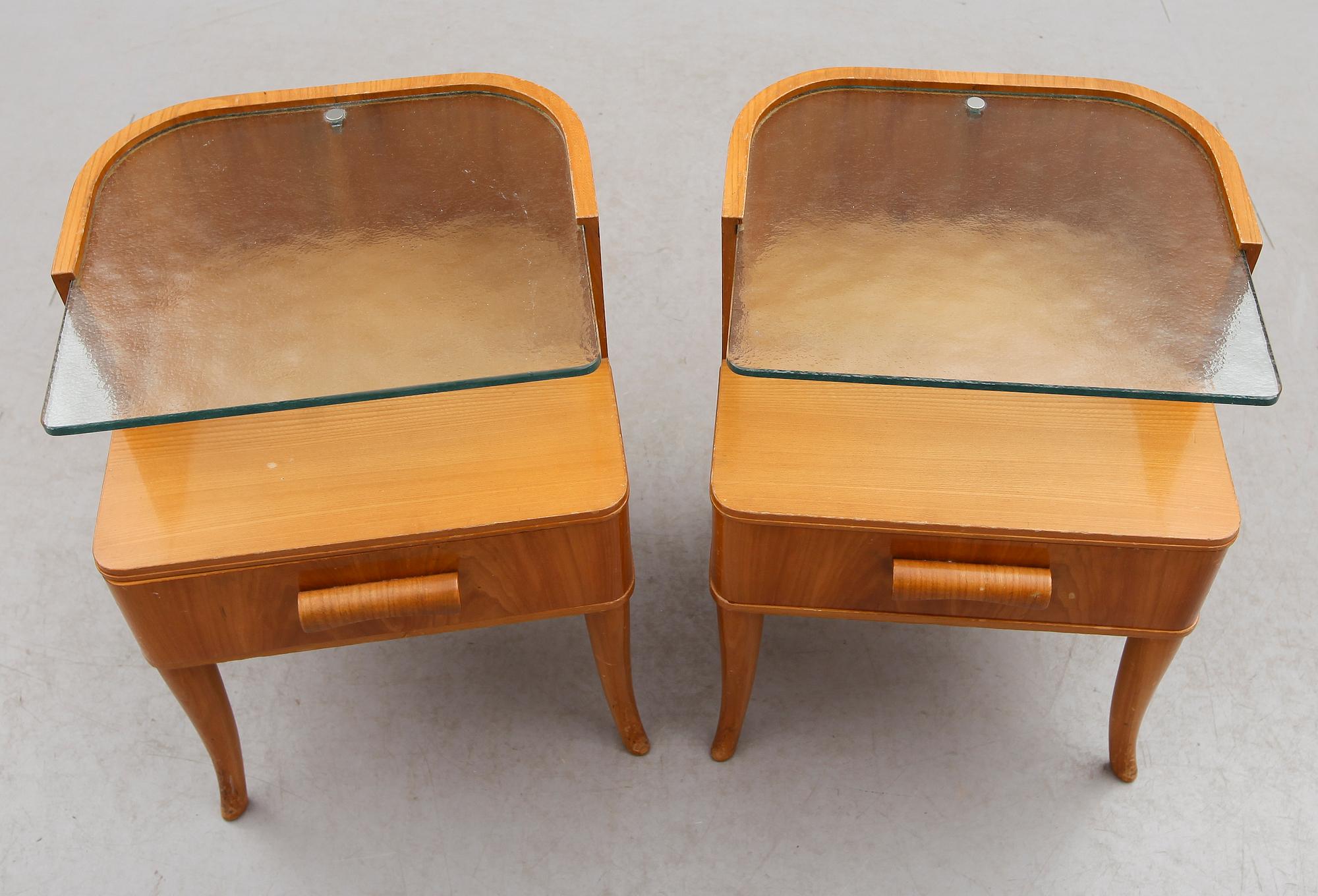 SÄNGBORD, 1 par, Bodafors, 1900-talets mitt.