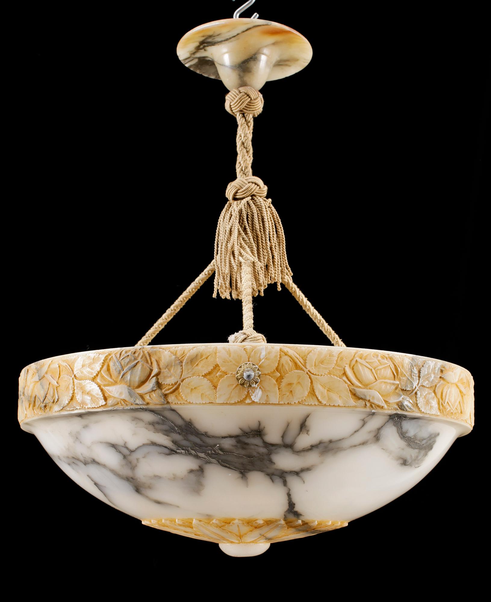 TAKAMPEL, alabaster, 1900-talets första hälft. H ca 60.