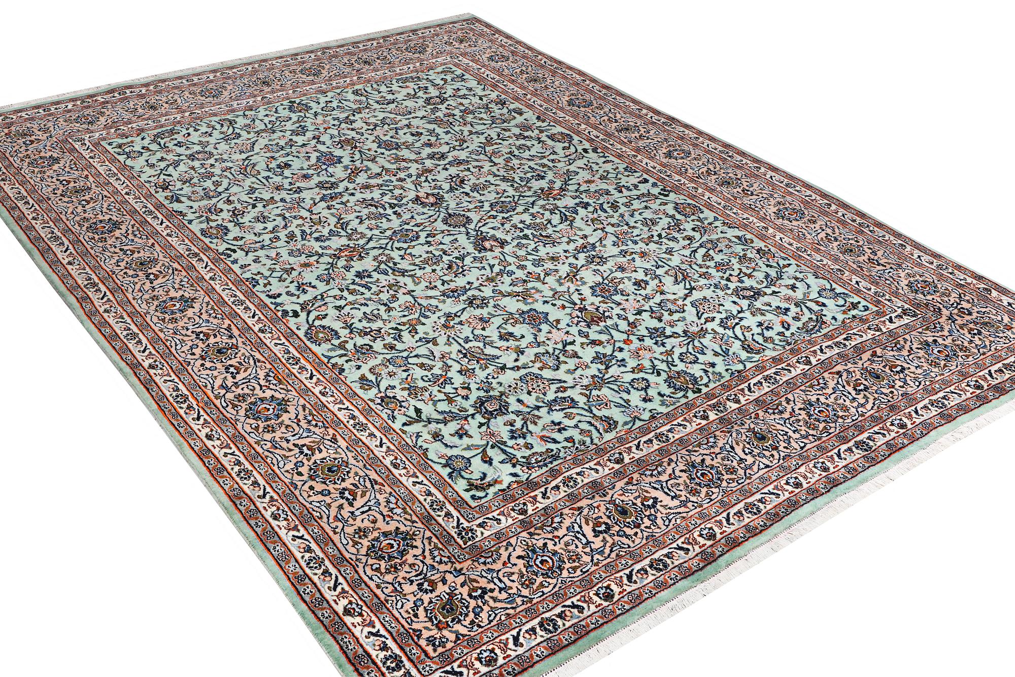 A Kashan carpet, c. 394 x 284 cm.