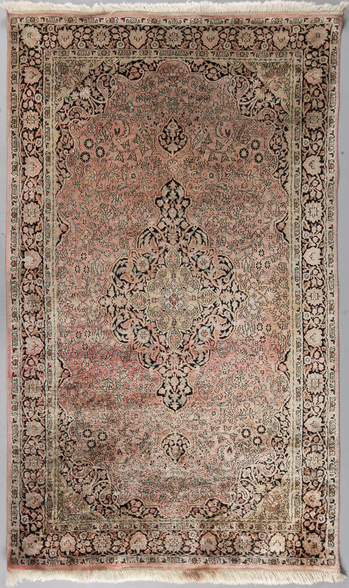 MATTA, orientalisk, kashmir, mått 202x123 cm, 1900-talets andra hälft.