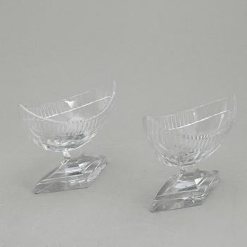 SALTKAR, ett par, glas, empire, 1800-talets första hälft.