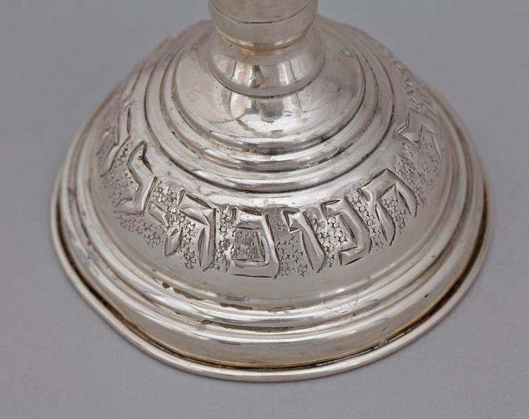 CHANUKKALJUSSTAKE, silver, otydliga stämplar, 1900-tal.