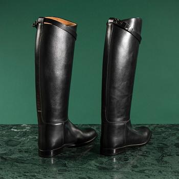 Wellington by Hermès.