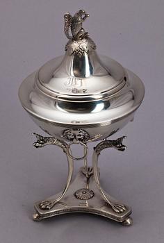 SOCKERSKÅL, silver, empirestil, Martin Bernhard Stehn Halmstad 1915. Tot vikt ca 522 gram.