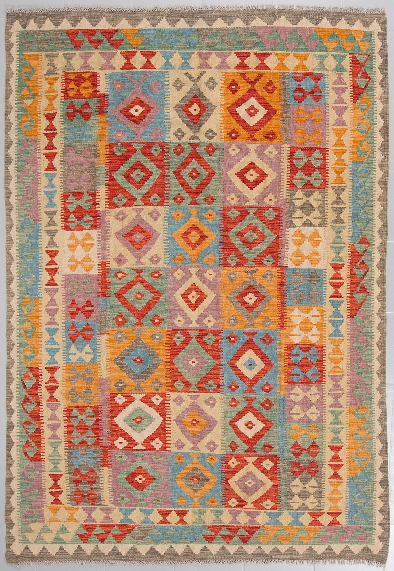 A kelim rug, 235 x 163 cm.