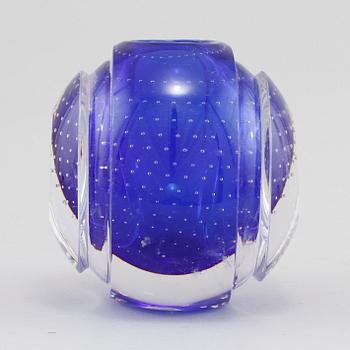 VAS, glas, Erika Lagerbielke, Orrefors Studio, 1999.