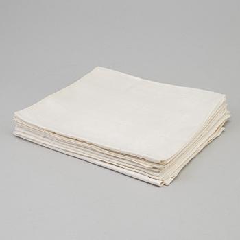 6 NOBLE NAPKINS, Linen damask, with embroidered monogram of noble family Gyllengahm, around the year 1800.