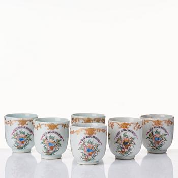 A part armorial tea service, Qing dynasty, 18th Century. (17 pieces).