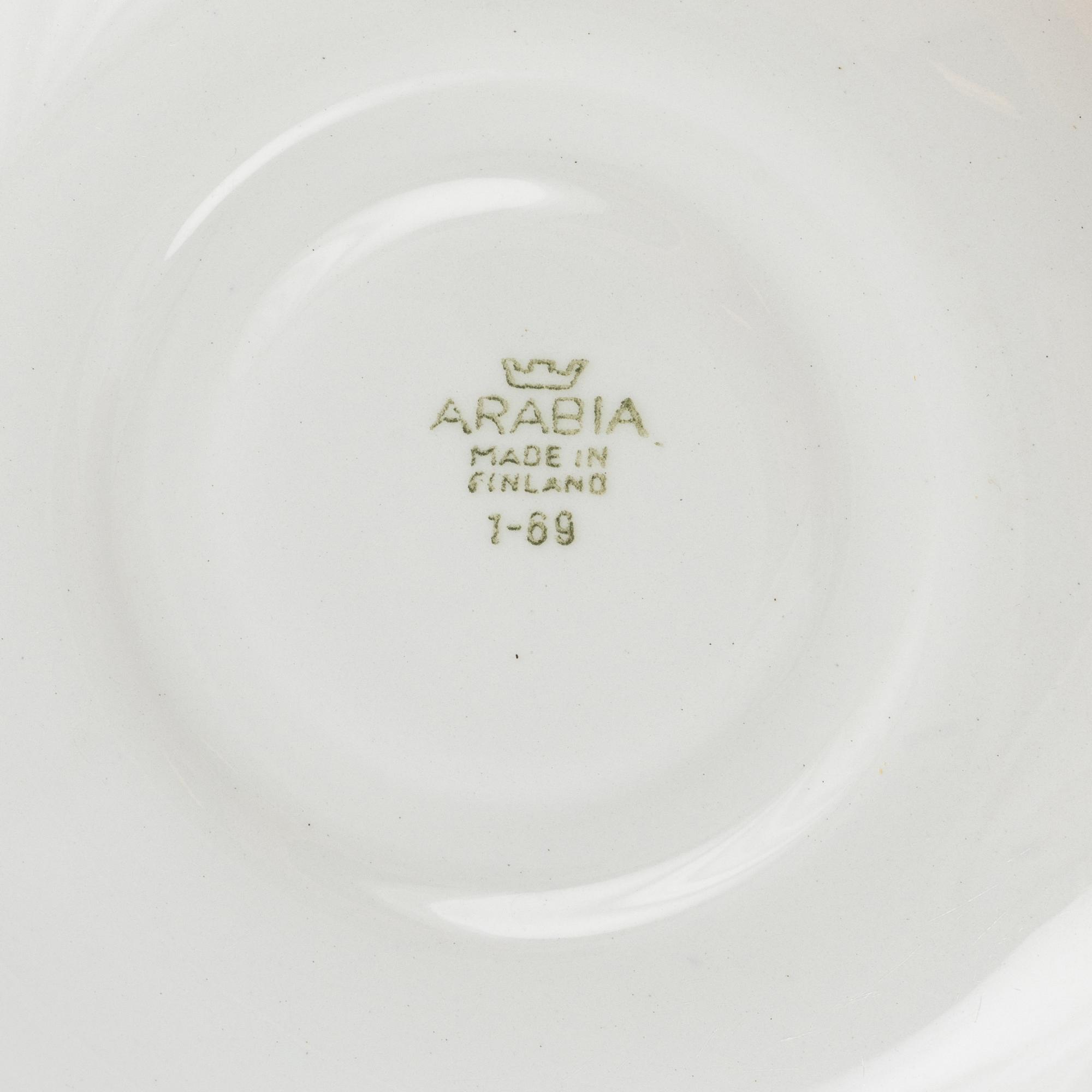 Coffee cups with saucers, porcelain, Arabia, Finland (17 pieces).