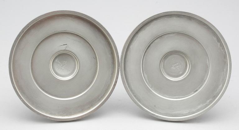 LJUSSTAKAR, ett par, tenn, C.G. Hallberg, 1930.