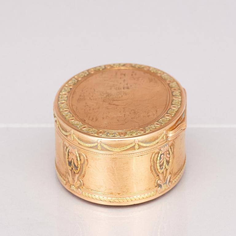 An early 19th century 18 carat gold box, probably Geneva, Switzerland.