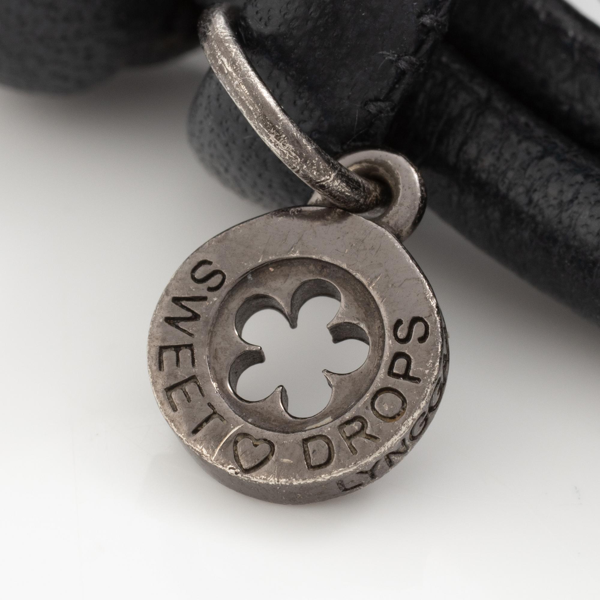 Ole Lynggaard bracelet leather with heart-shaped charm 18K white gold with round brilliant-cut diamonds "Sweet Spot".