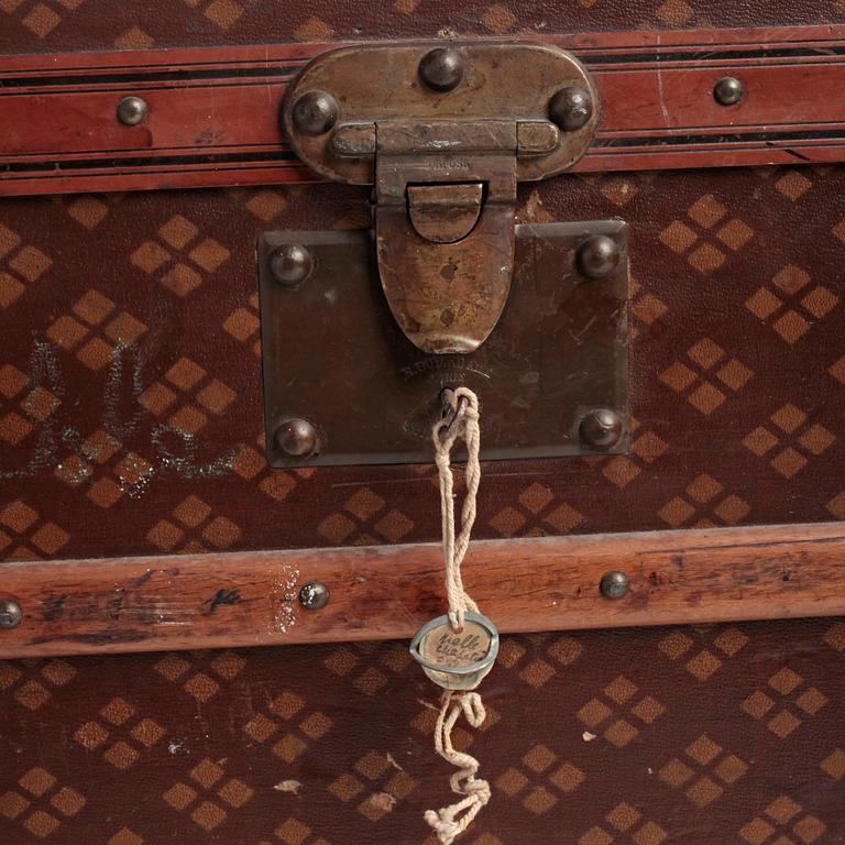 AUX ETATS UNIS, koffert, tidigt 1900-tal.