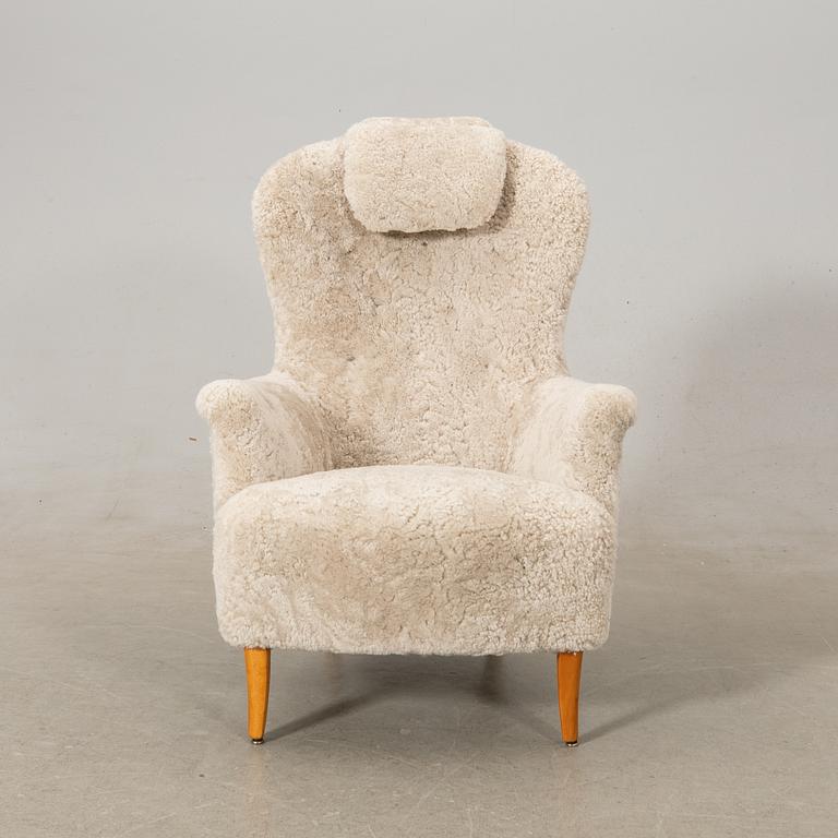 Carl Malmsten, Armchair "Farmor", second half of the 20th century.