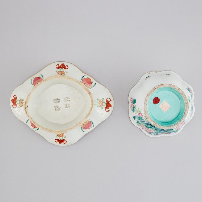 A set of two dishes, late Qing dynasty.