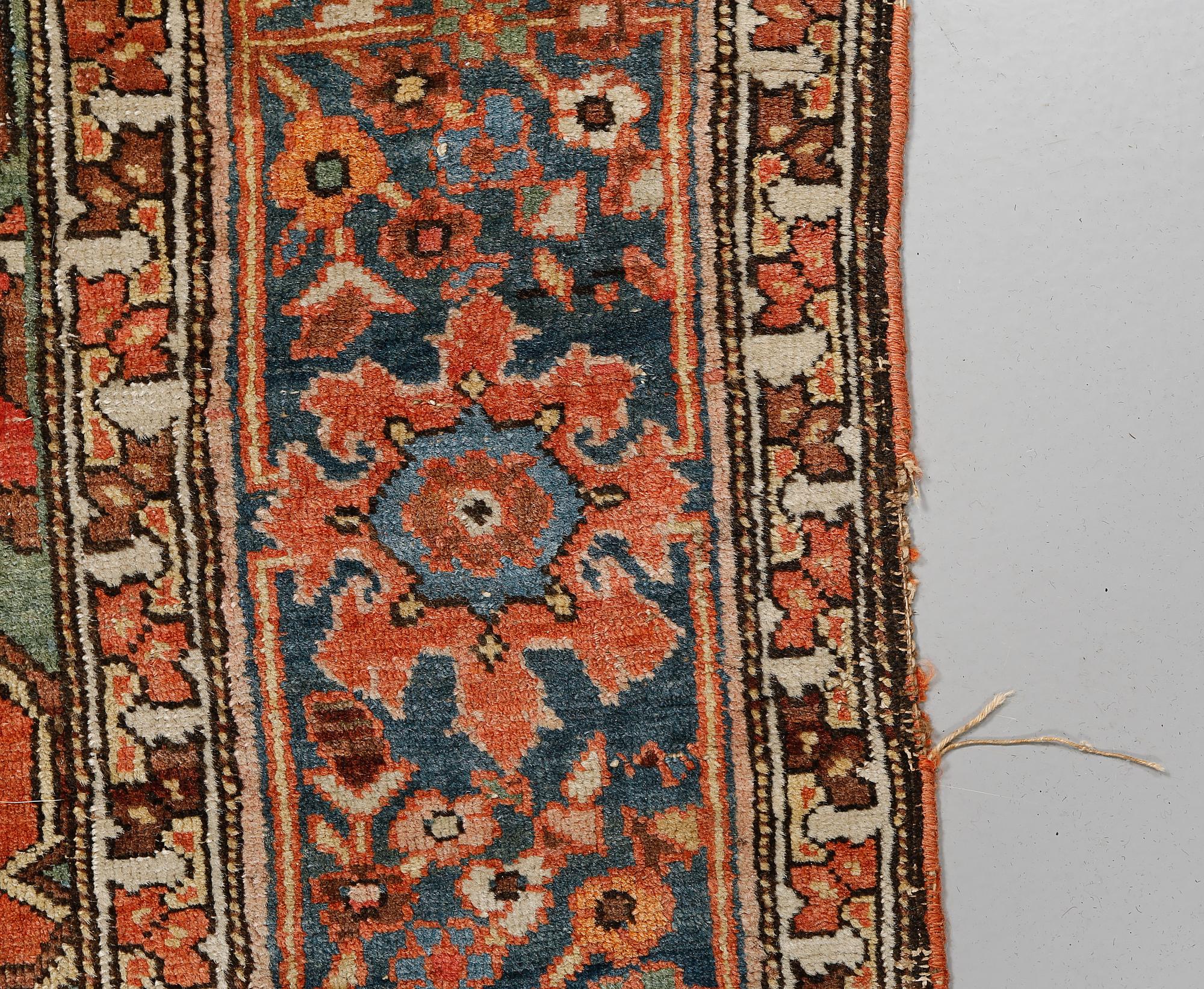 MATTA, persisk, semiantik, 217 x 121 cm.