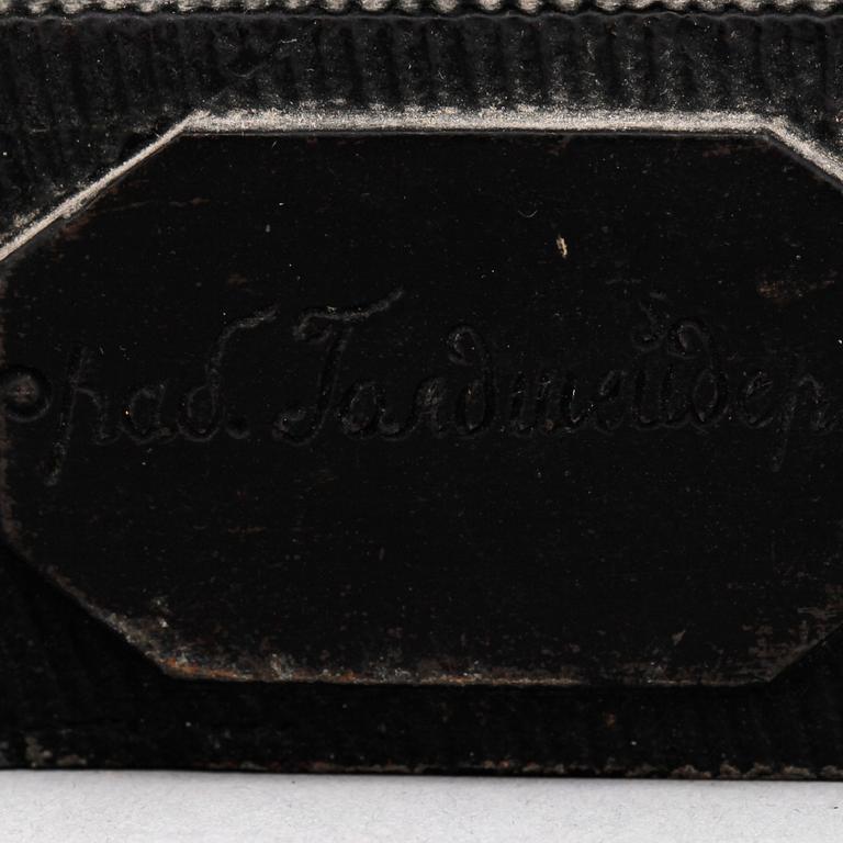 SKULPTUR. Brons. 1900-tal. Stämpelmärkt "Ett verk av Goldscheider".