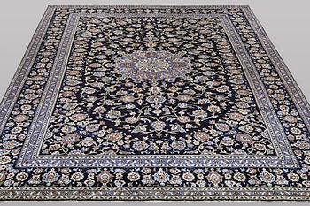 A carpet, Kashan, ca 420 x 296 cm.