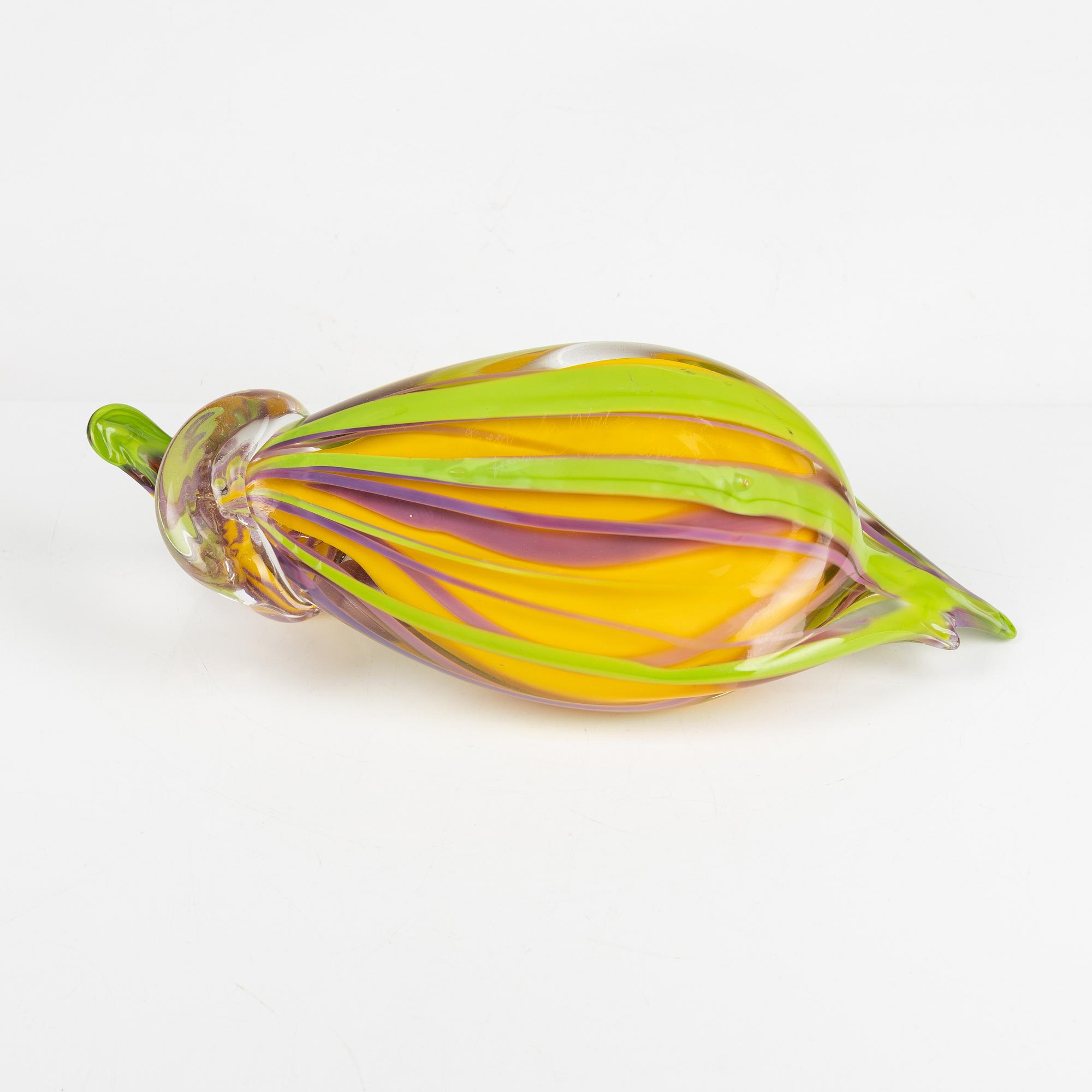 Christopher Ramsey & Fredrik Nielsen, a glass sculptire of a duck, Boda, Sweden 2009.