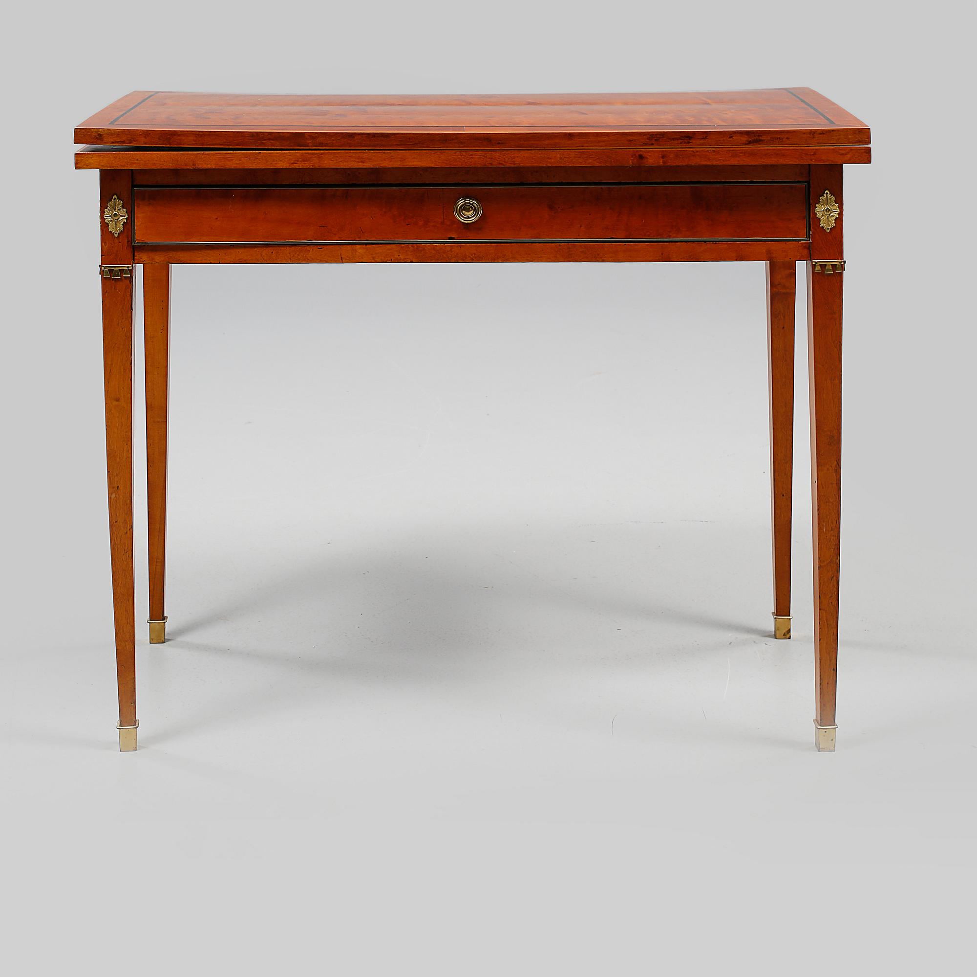 SPELBORD, gustaviansk stil, 1800-tal.