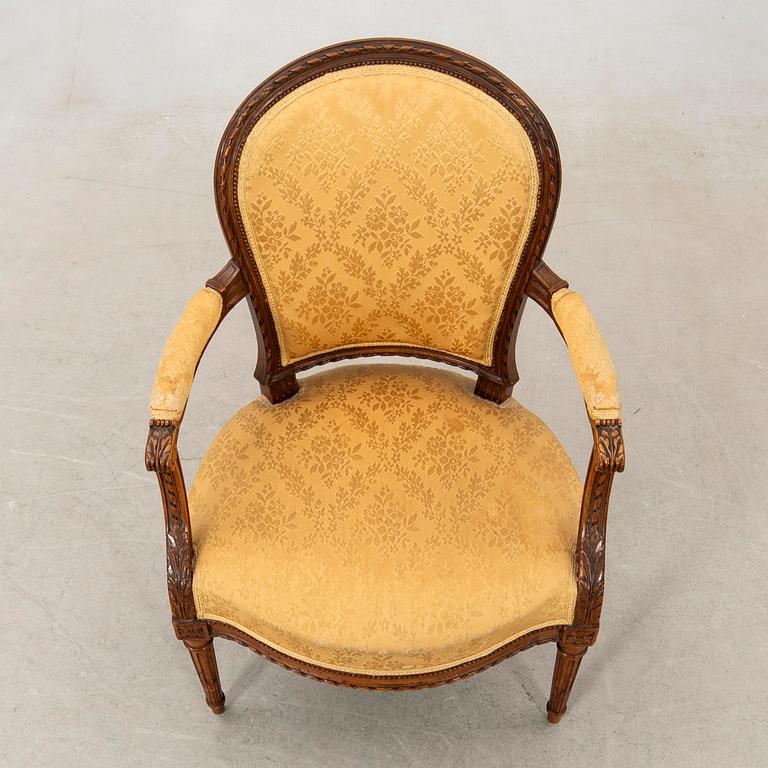 Armchair Louis XVI style, first half of the 20th century.