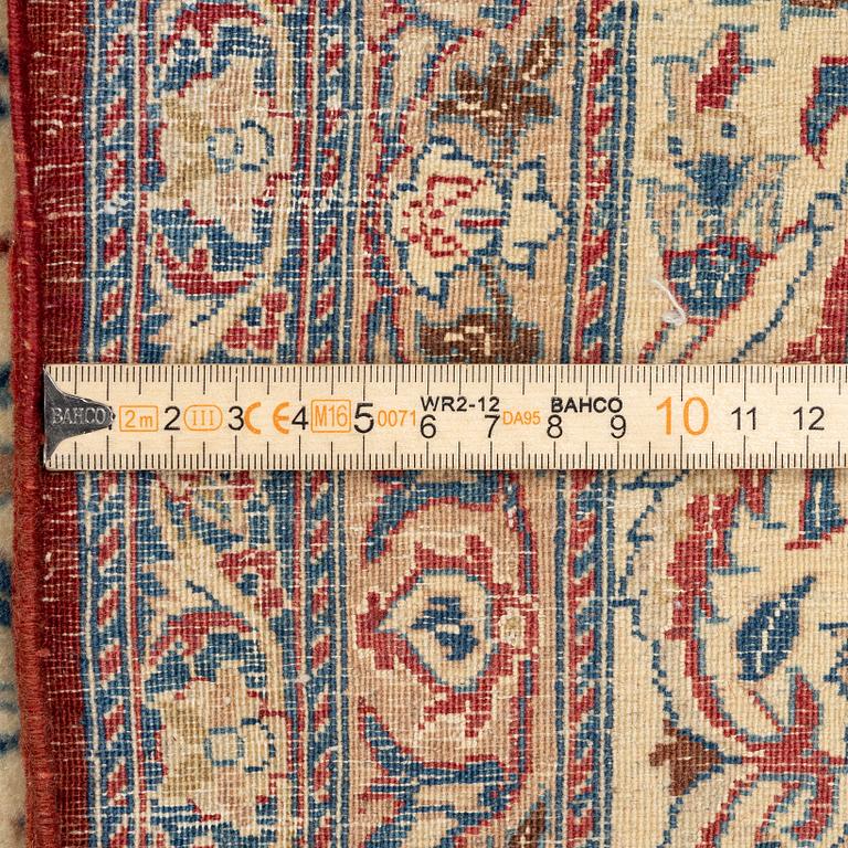 A fine part silk Nain Tudeshk carpet, Central Persia c. 290 x 157 cm.