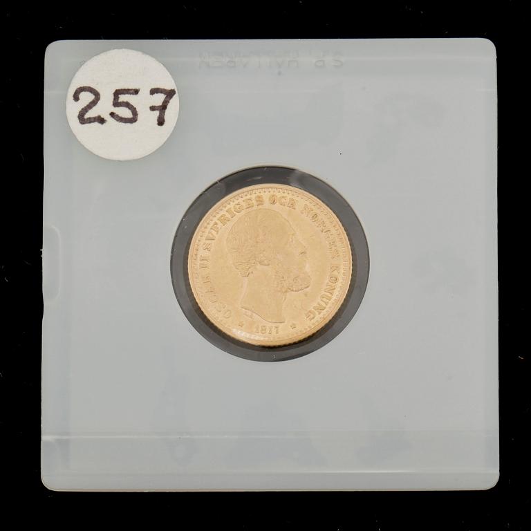 GULDMYNT, 10 Kronor, Oscar II, Sverige-Norge 1877. Vikt ca 4 gram.