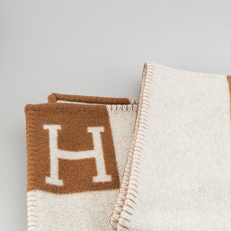 Hermès, a woll and cashmere blanket.