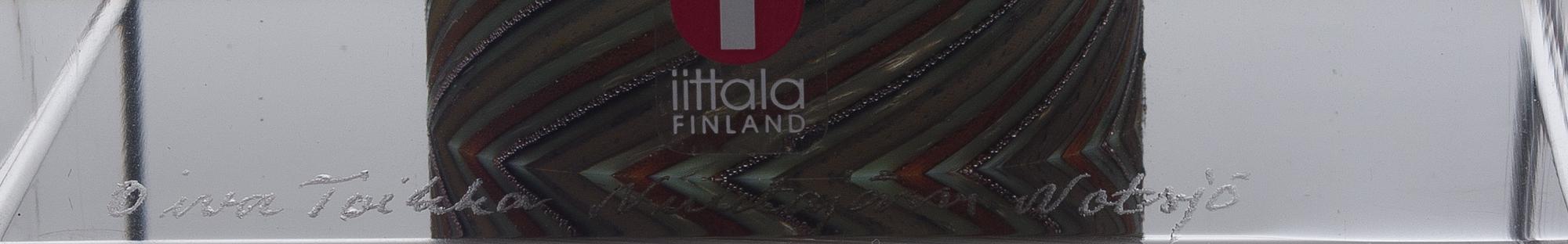 OIVA TOIKKA, GLASKUB. Sign. Oiva Toikka, Nuutajärvi Notsjö.